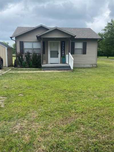Home For Sale in Bremond, Texas