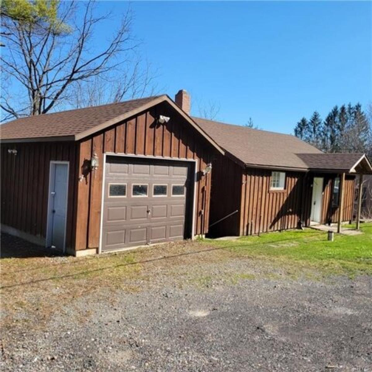 Picture of Home For Sale in Jamesville, New York, United States