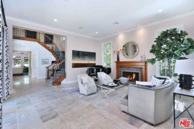 Home For Sale in Calabasas, California
