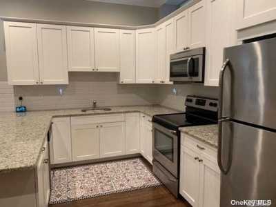 Apartment For Rent in Huntington, New York