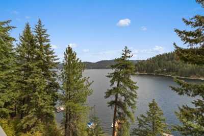 Home For Sale in Loon Lake, Washington