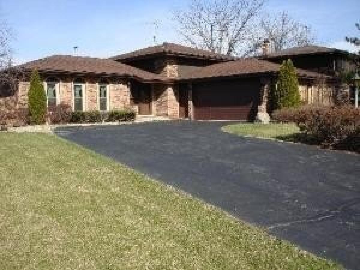 Picture of Home For Sale in Crete, Illinois, United States
