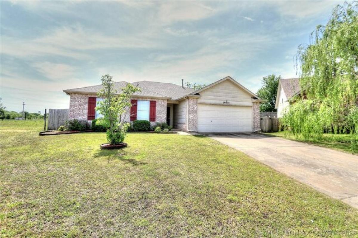 Picture of Home For Sale in Catoosa, Oklahoma, United States