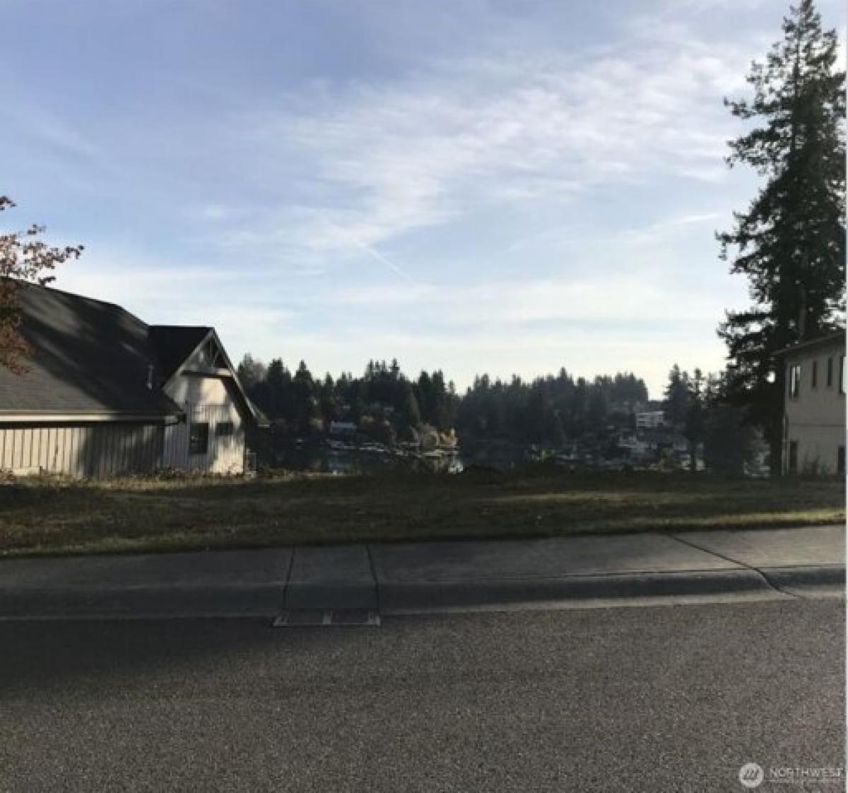 Picture of Residential Land For Sale in Lake Tapps, Washington, United States