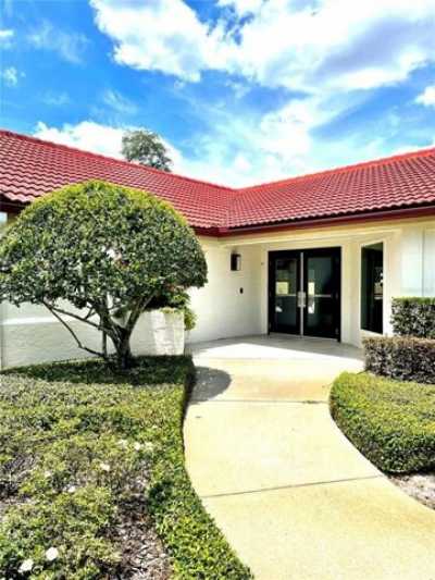 Home For Sale in Heathrow, Florida