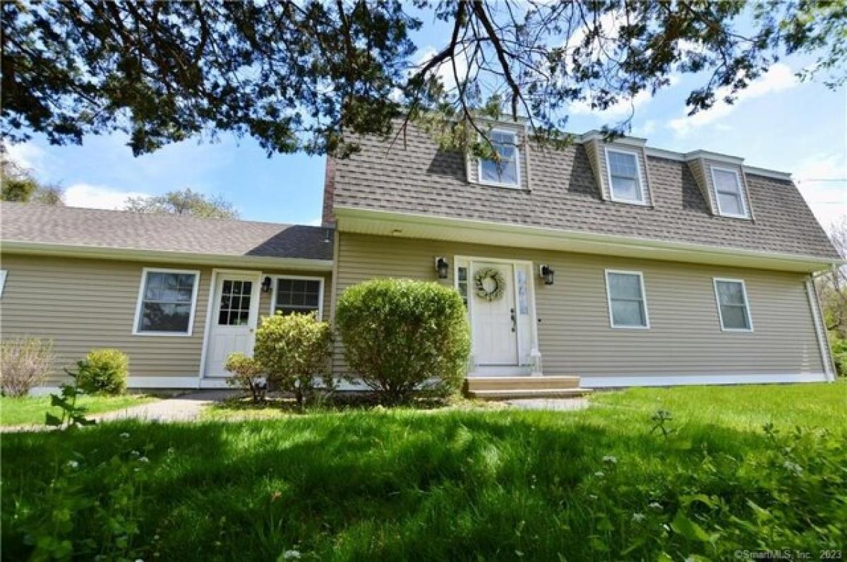 Picture of Home For Sale in Stonington, Connecticut, United States