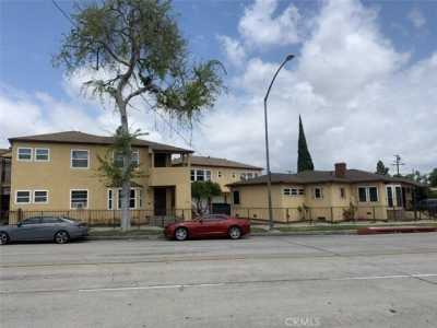Home For Sale in Huntington Park, California