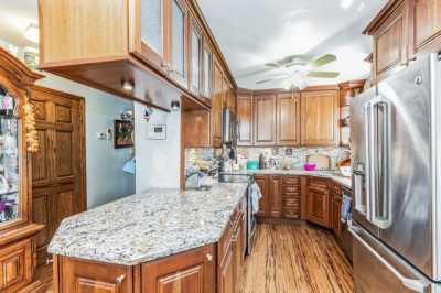 Home For Sale in Beach Park, Illinois