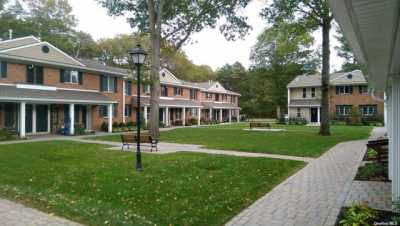 Apartment For Rent in Coram, New York