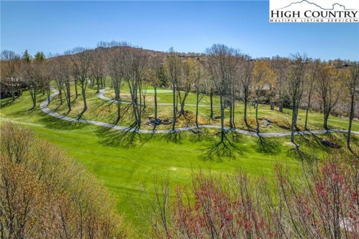 Picture of Residential Land For Sale in Beech Mountain, North Carolina, United States