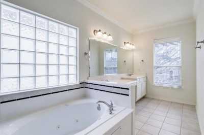 Home For Sale in Bellaire, Texas
