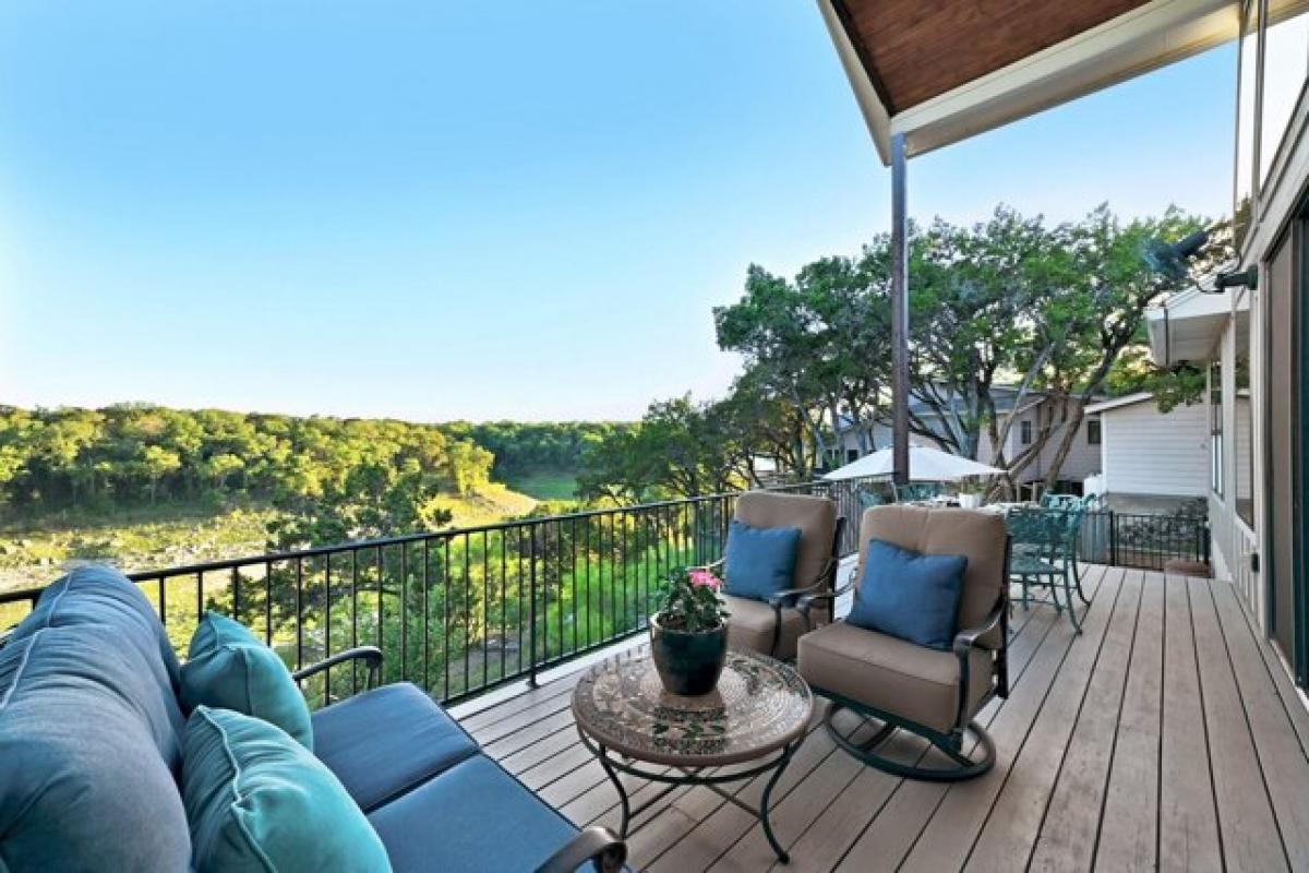 Picture of Home For Sale in Marble Falls, Texas, United States