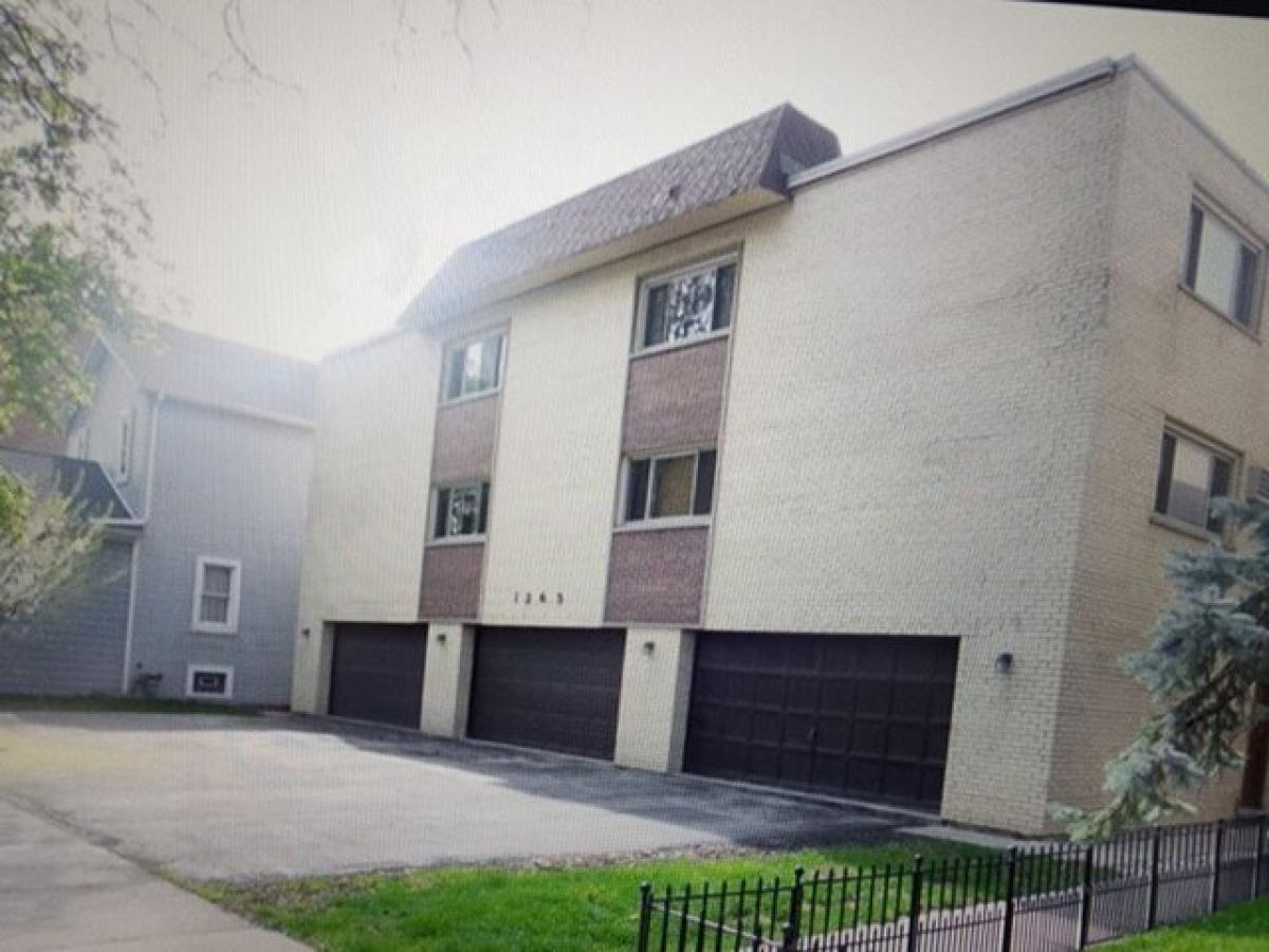 Picture of Home For Rent in Des Plaines, Illinois, United States