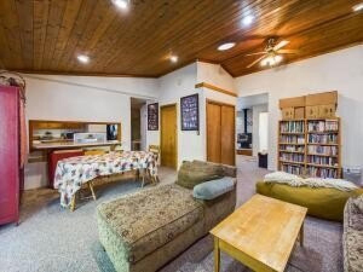 Picture of Home For Sale in Miranda, California, United States