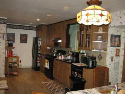 Home For Sale in Manorville, New York