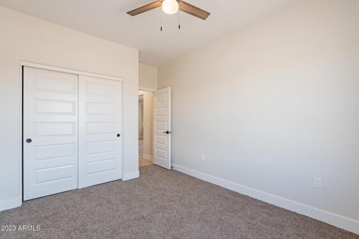 Picture of Home For Sale in Arizona City, Arizona, United States