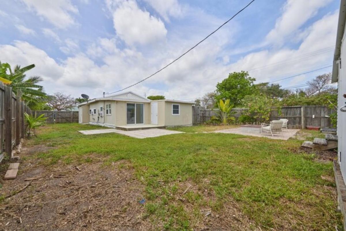 Picture of Home For Sale in Big Pine Key, Florida, United States