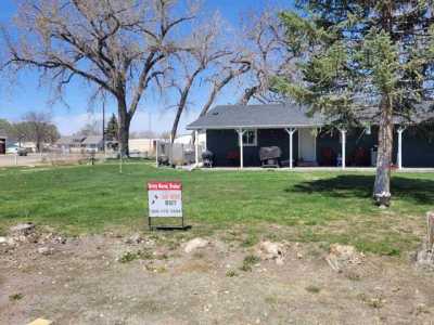 Home For Sale in Lewellen, Nebraska