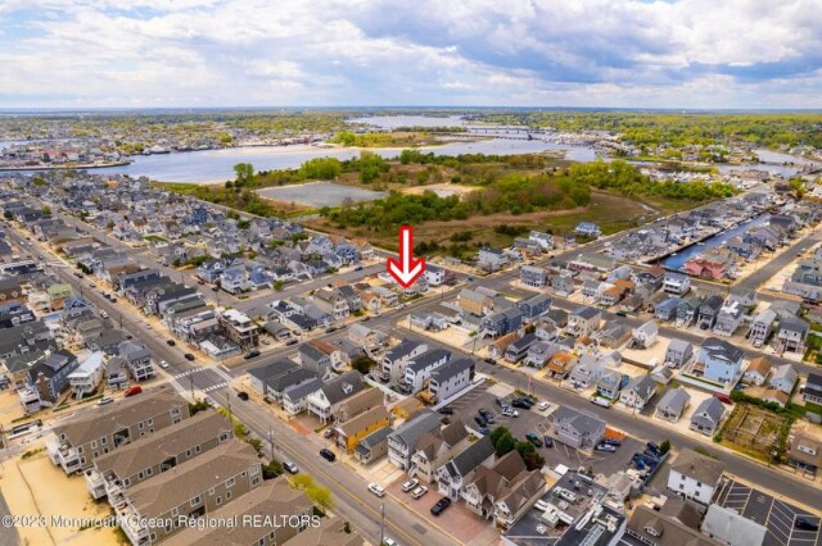 Picture of Residential Land For Sale in Manasquan, New Jersey, United States
