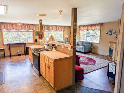 Home For Sale in Terrebonne, Oregon