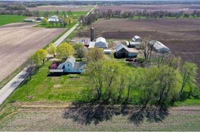 Home For Sale in Humboldt, Illinois