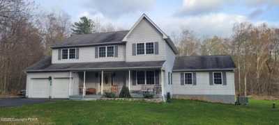 Home For Sale in Blakeslee, Pennsylvania