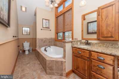 Home For Sale in Mchenry, Maryland