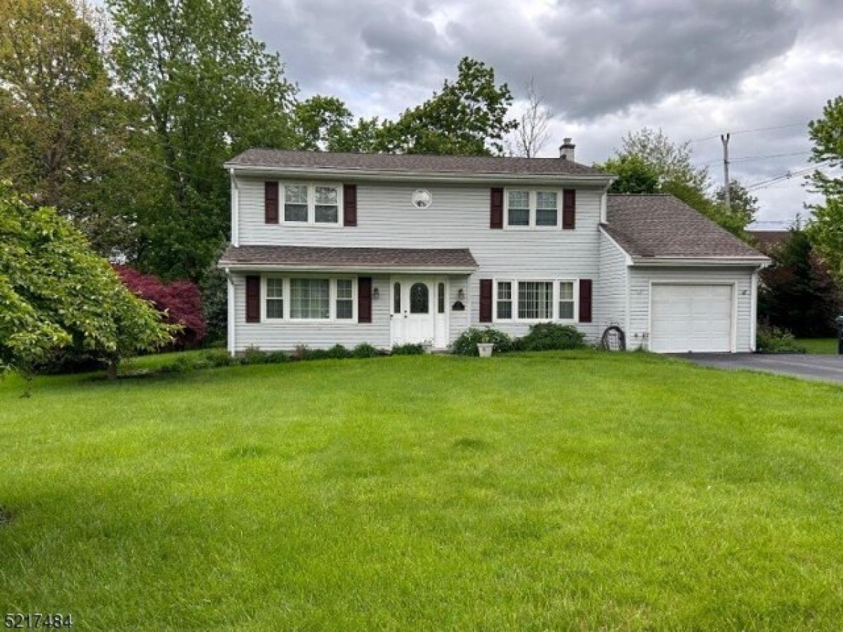 Picture of Home For Sale in Raritan, New Jersey, United States