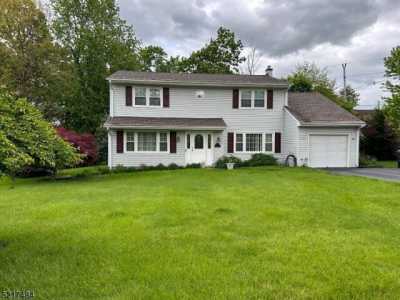 Home For Sale in Raritan, New Jersey