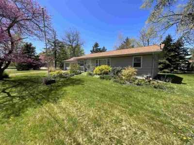 Home For Sale in Columbus City, Iowa