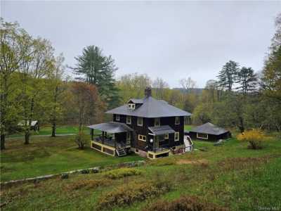 Home For Sale in Claryville, New York