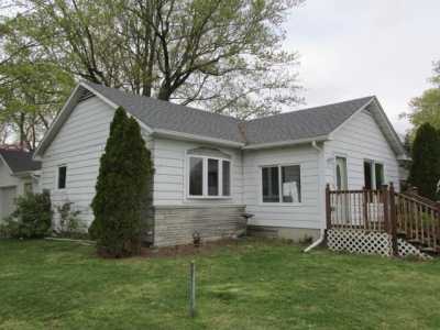 Home For Sale in Kingsford Heights, Indiana