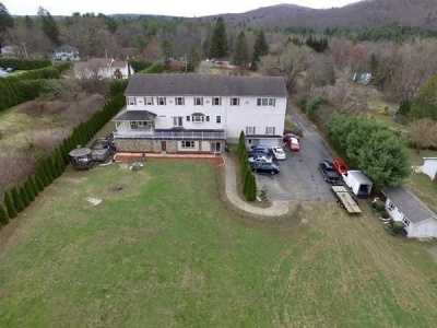 Home For Sale in Wilbraham, Massachusetts