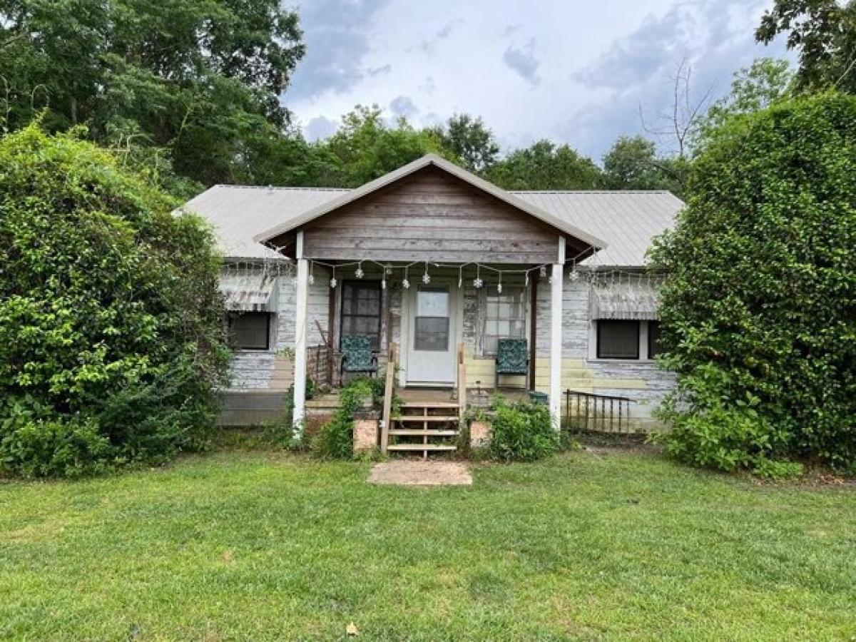 Picture of Home For Sale in Whigham, Georgia, United States
