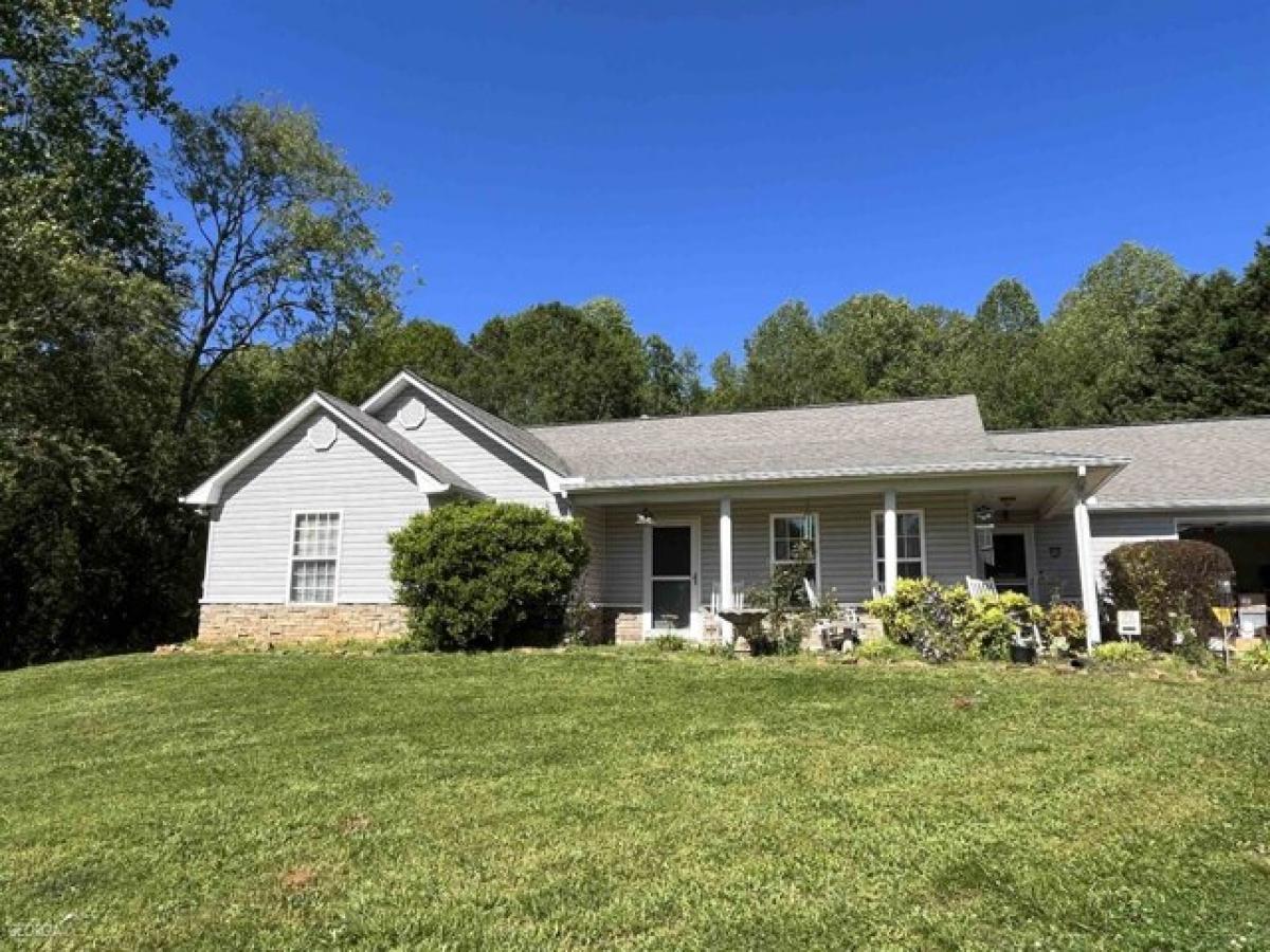 Picture of Home For Sale in Alto, Georgia, United States
