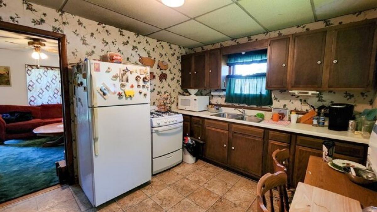 Picture of Home For Sale in La Plata, Missouri, United States