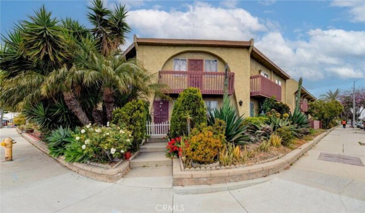 Picture of Home For Sale in Carson, California, United States