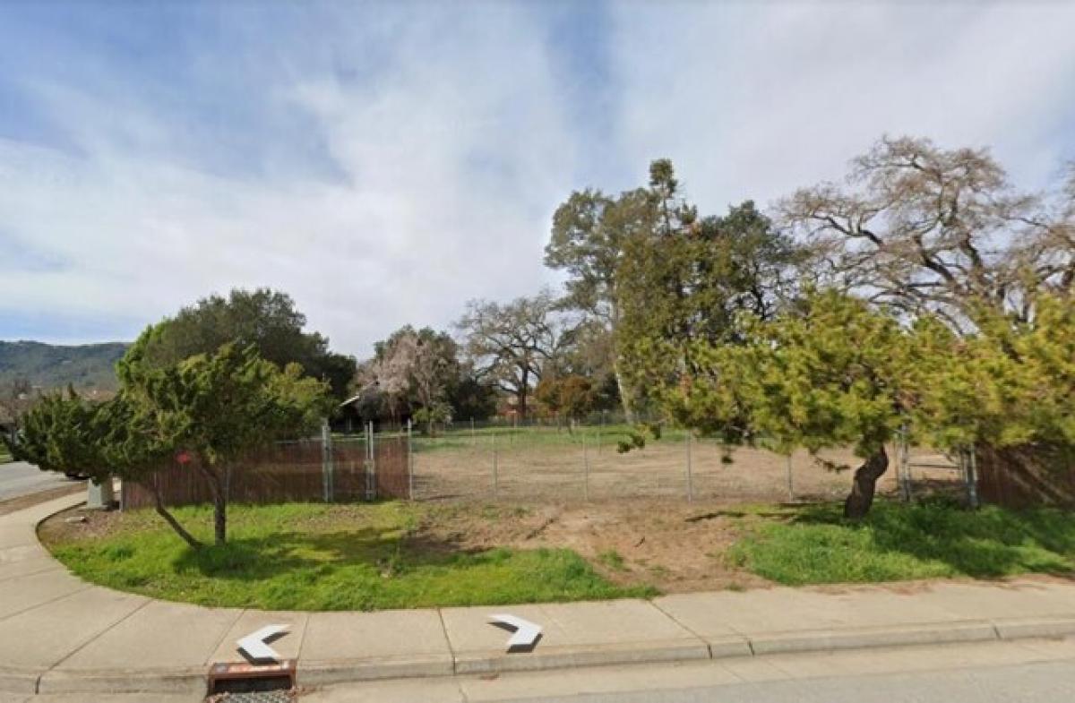 Picture of Residential Land For Sale in Gilroy, California, United States