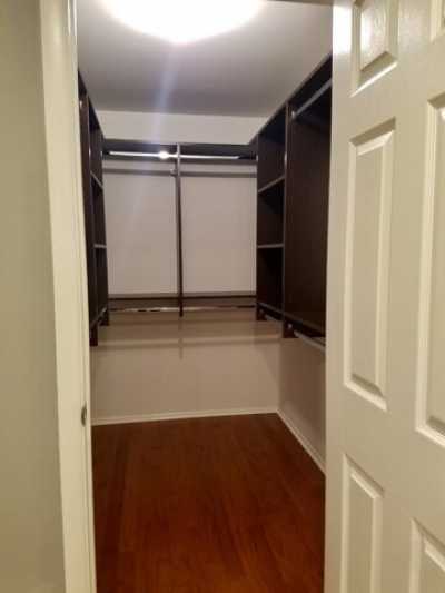 Home For Rent in Elk Grove Village, Illinois