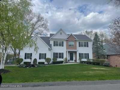Home For Sale in Latham, New York