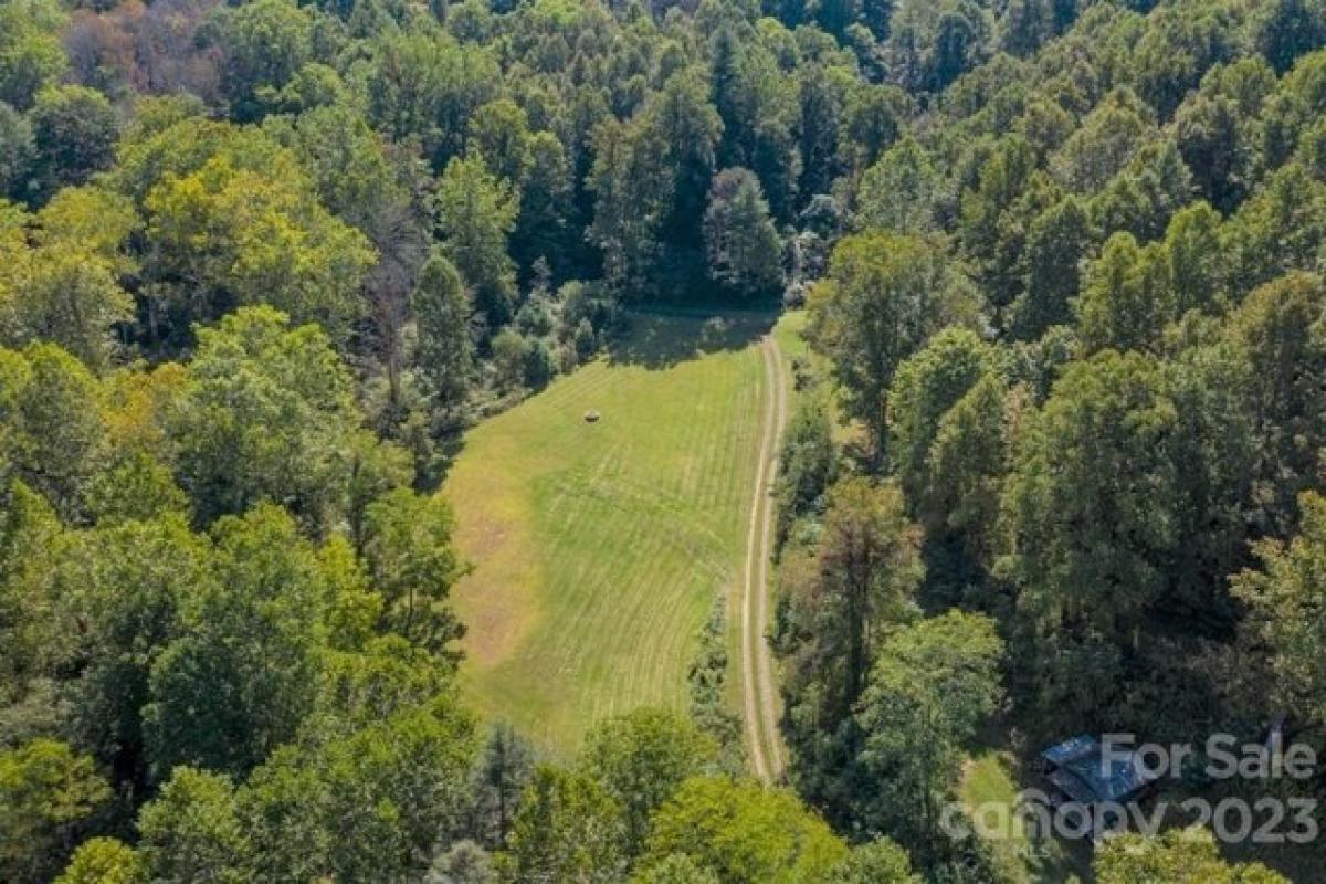 Picture of Residential Land For Sale in Bakersville, North Carolina, United States