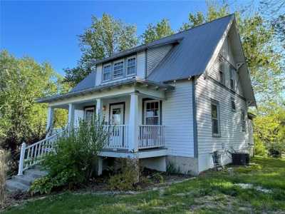 Home For Sale in Elsberry, Missouri