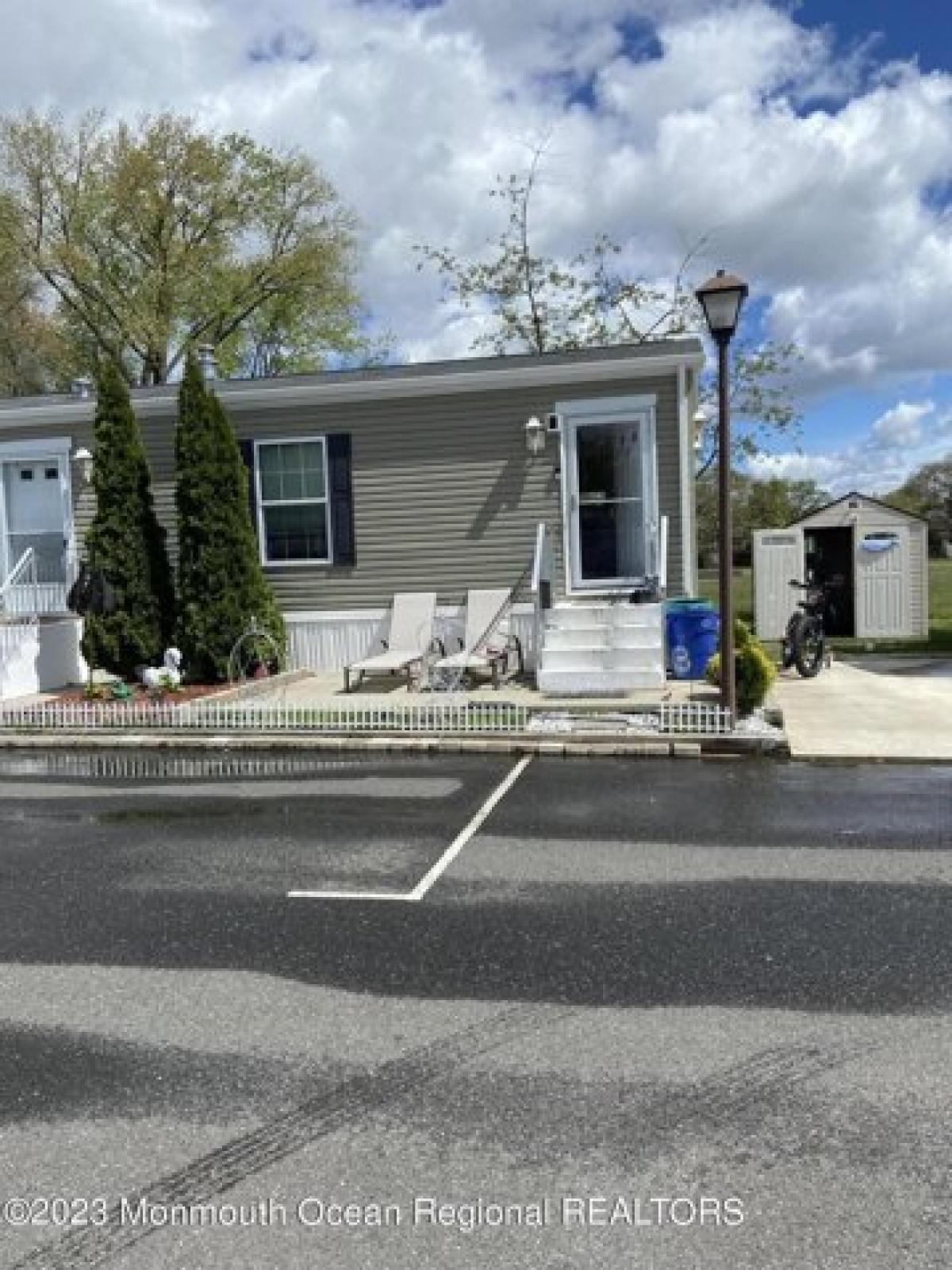 Picture of Home For Sale in Neptune City, New Jersey, United States