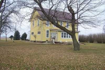 Home For Sale in Strawn, Illinois