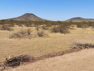 Residential Land For Sale in Wickenburg, Arizona