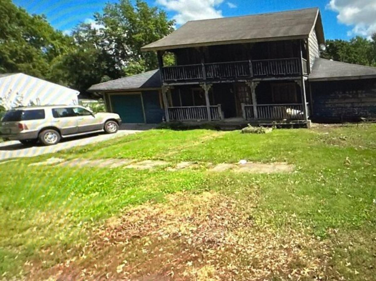 Picture of Home For Sale in Chenoa, Illinois, United States