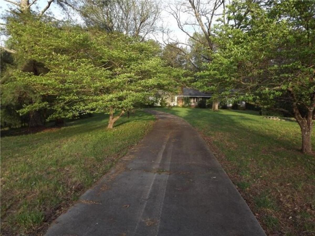 Picture of Home For Sale in Tallapoosa, Georgia, United States