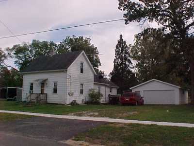 Home For Sale in Capron, Illinois