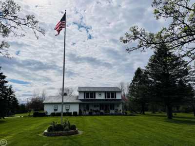 Home For Sale in Fort Gratiot, Michigan