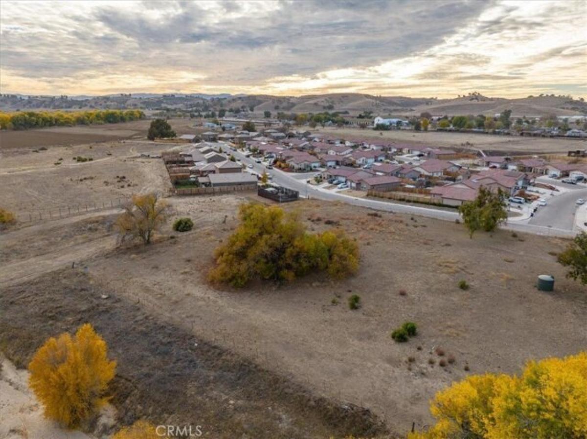 Picture of Residential Land For Sale in San Miguel, California, United States